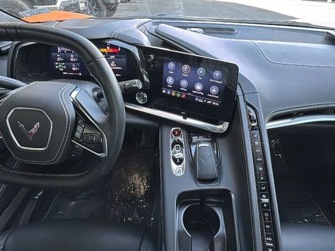 Used 2022 Chevrolet Corvette Stingray Premium Conv w/ Z51 Performance Package image 9