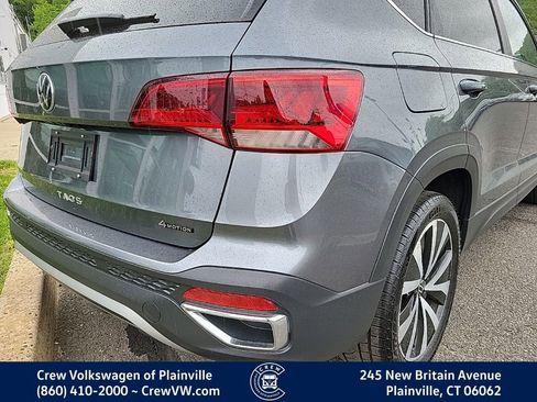 Certified 2022 Volkswagen Taos SE AWD/4WD image 30