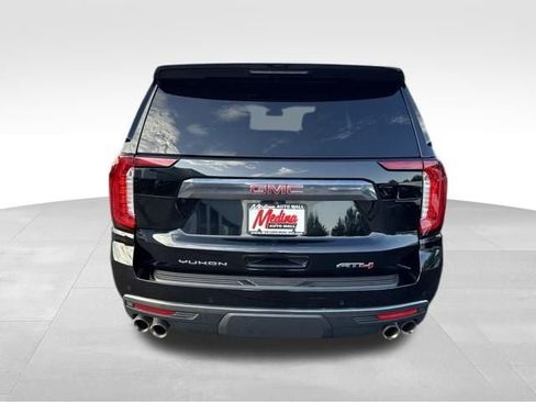 Used 2023 GMC Yukon XL AT4 w/ AT4 Premium Package AWD/4WD image 6