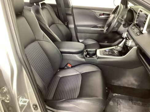 Used 2020 Toyota RAV4 XSE AWD/4WD image 38