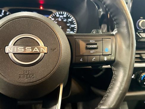 Used 2024 Nissan Pathfinder SV AWD/4WD image 13