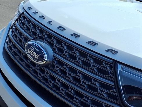 Certified 2023 Ford Explorer XLT w/ Equipment Group 202A image 32