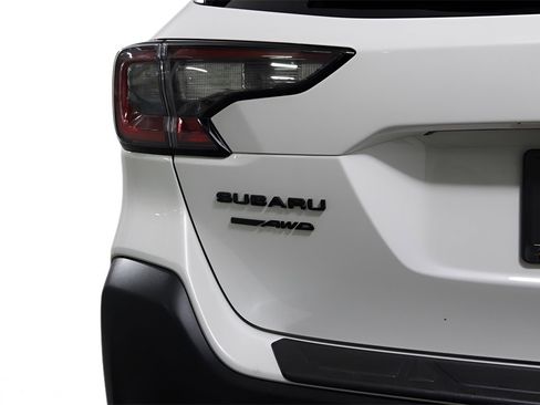 Used 2024 Subaru Outback Onyx Edition image 10