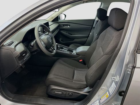 Used 2023 Honda Accord EX image 13