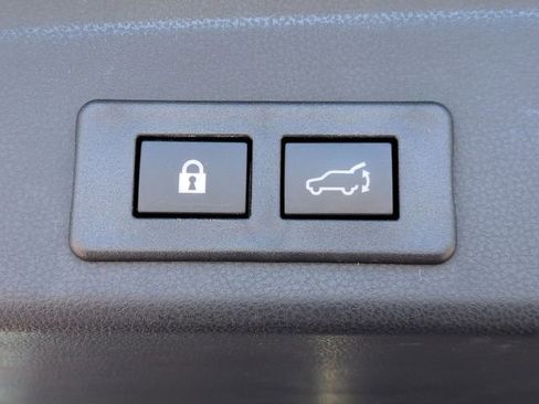 Used 2024 Subaru Ascent Touring AWD/4WD image 34