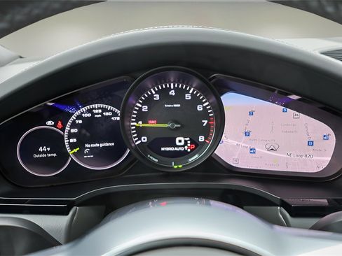 Used 2022 Porsche Cayenne E-Hybrid image 11