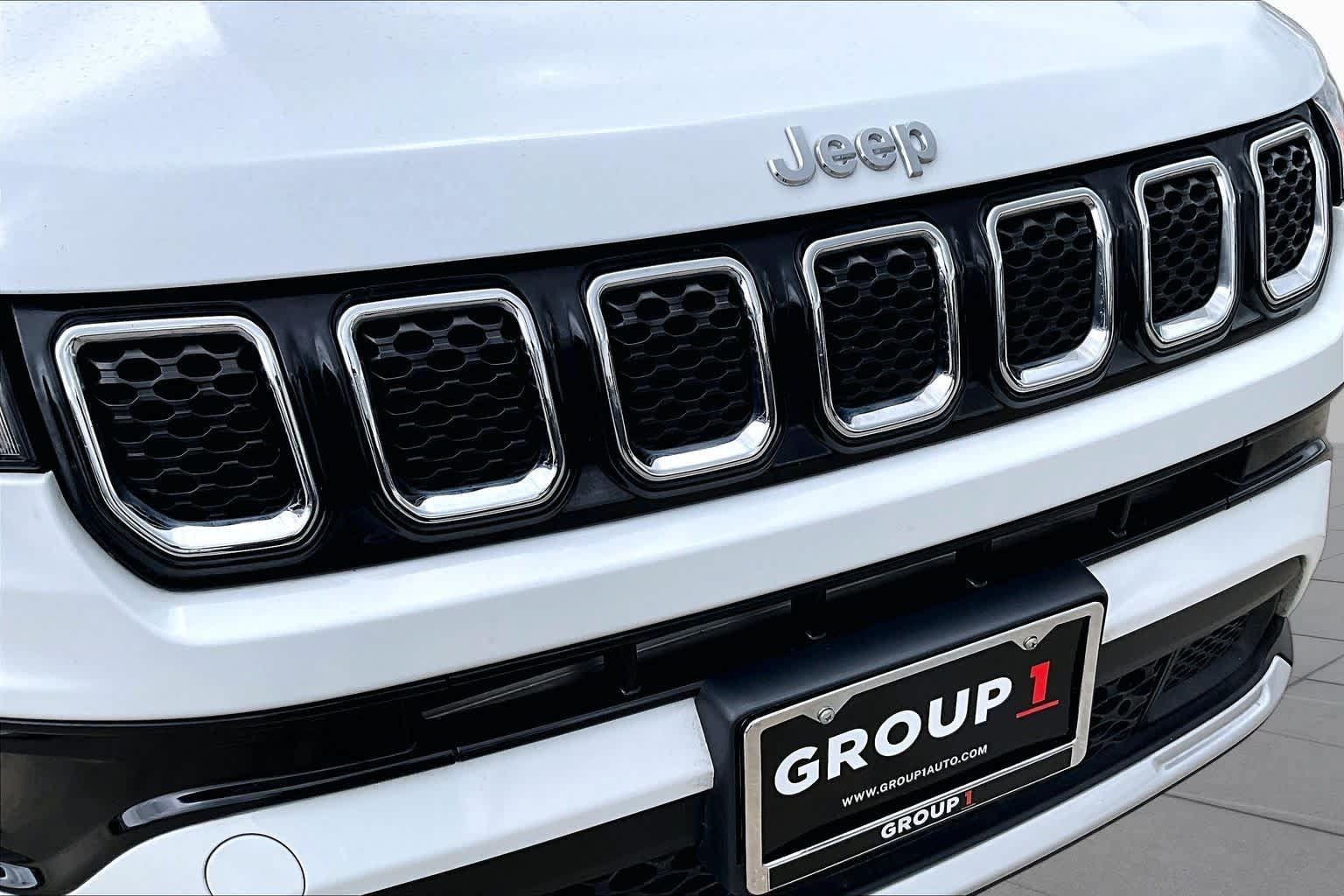 Used 2023 Jeep Compass Limited AWD/4WD image 30