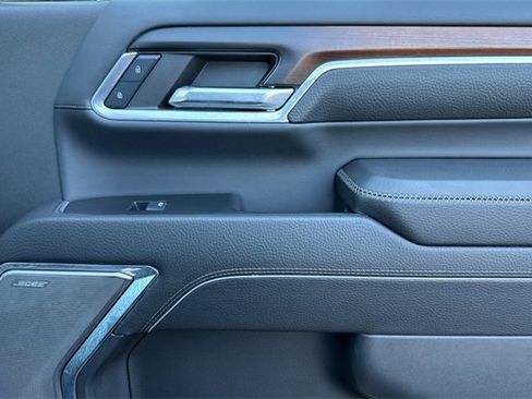 Used 2024 GMC Sierra 2500 Denali w/ Denali Reserve Package image 21