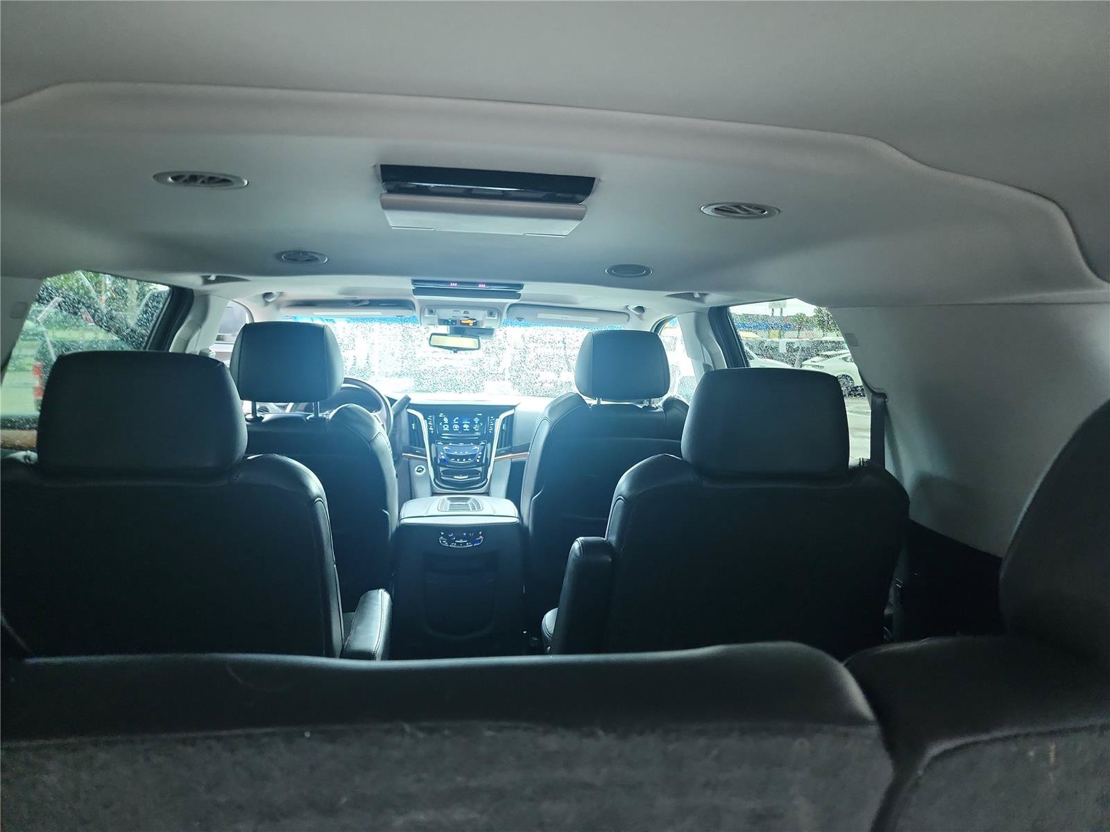 Used 2019 Cadillac Escalade ESV Luxury RWD image 23
