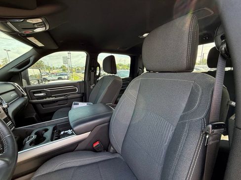 Used 2024 RAM 2500 Big Horn w/ Night Edition AWD/4WD image 14