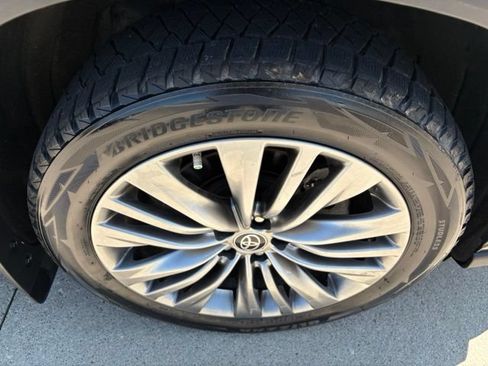 Used 2020 Toyota Highlander Platinum AWD/4WD image 23