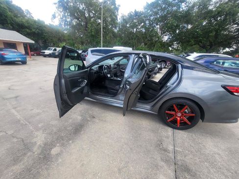 Used 2021 Nissan Sentra SR FWD image 43