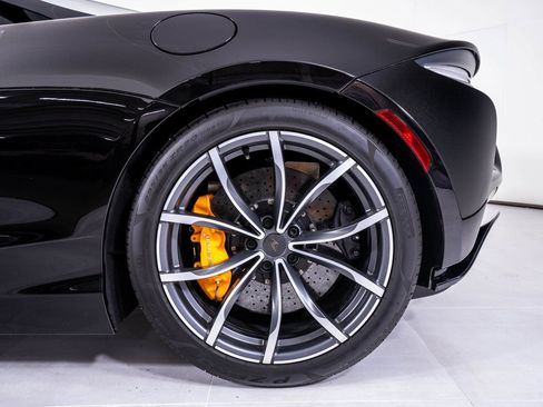 Used 2025 McLaren Artura Spider RWD image 15
