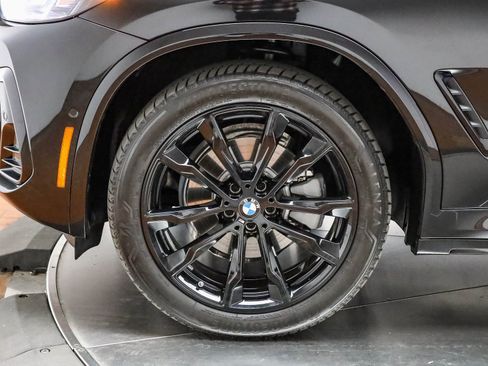 Used 2025 BMW X4 xDrive30i w/ Premium Package image 12