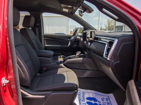 Used 2024 GMC Canyon Elevation RWD image 20