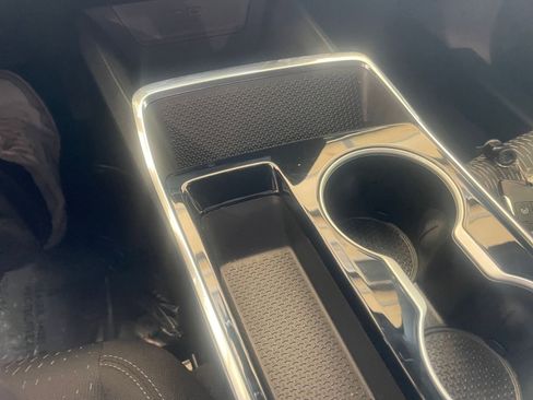 Used 2025 Chevrolet Equinox LT image 43