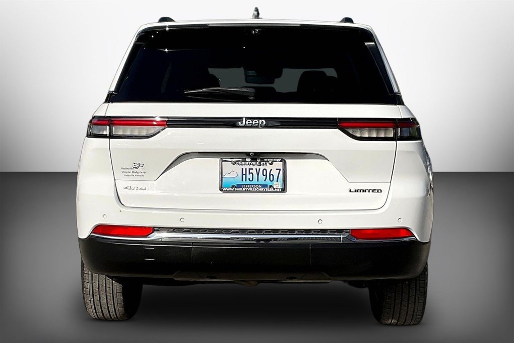 Used 2024 Jeep Grand Cherokee Limited w/ Luxury Tech Group II AWD/4WD image 5