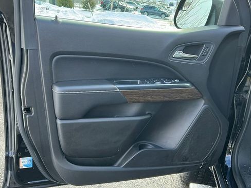 Used 2017 GMC Canyon SLT w/ Driver Alert Package image 10