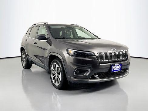 Used 2019 Jeep Cherokee Overland w/ Technology Group AWD/4WD image 3