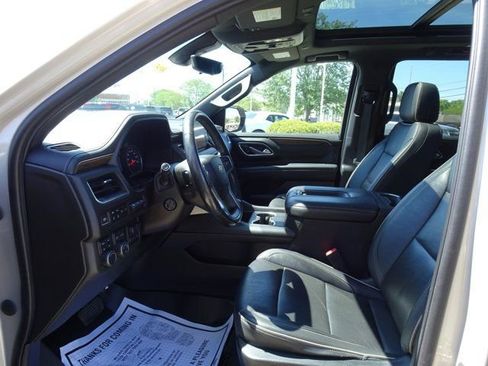 Used 2021 Chevrolet Tahoe Premier w/ Premium Package image 8