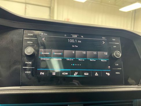 Used 2023 Volkswagen Jetta SEL FWD image 14
