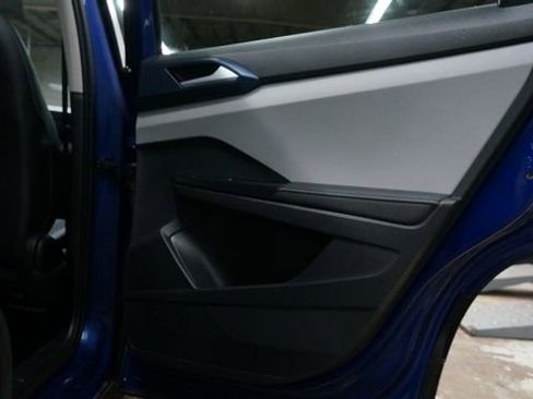 Certified 2024 Volkswagen Taos SE image 47