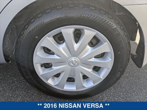 Used 2016 Nissan Versa SV FWD image 8