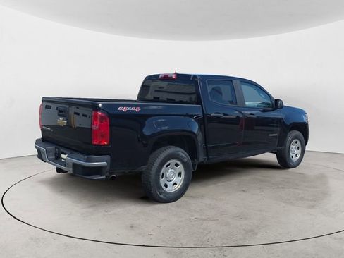 Used 2020 Chevrolet Colorado W/T AWD/4WD image 5