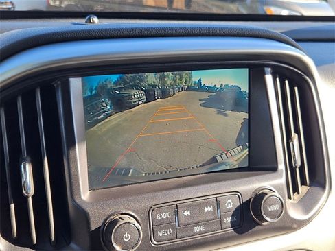 Used 2015 Chevrolet Colorado LT w/ Luxury Package image 24