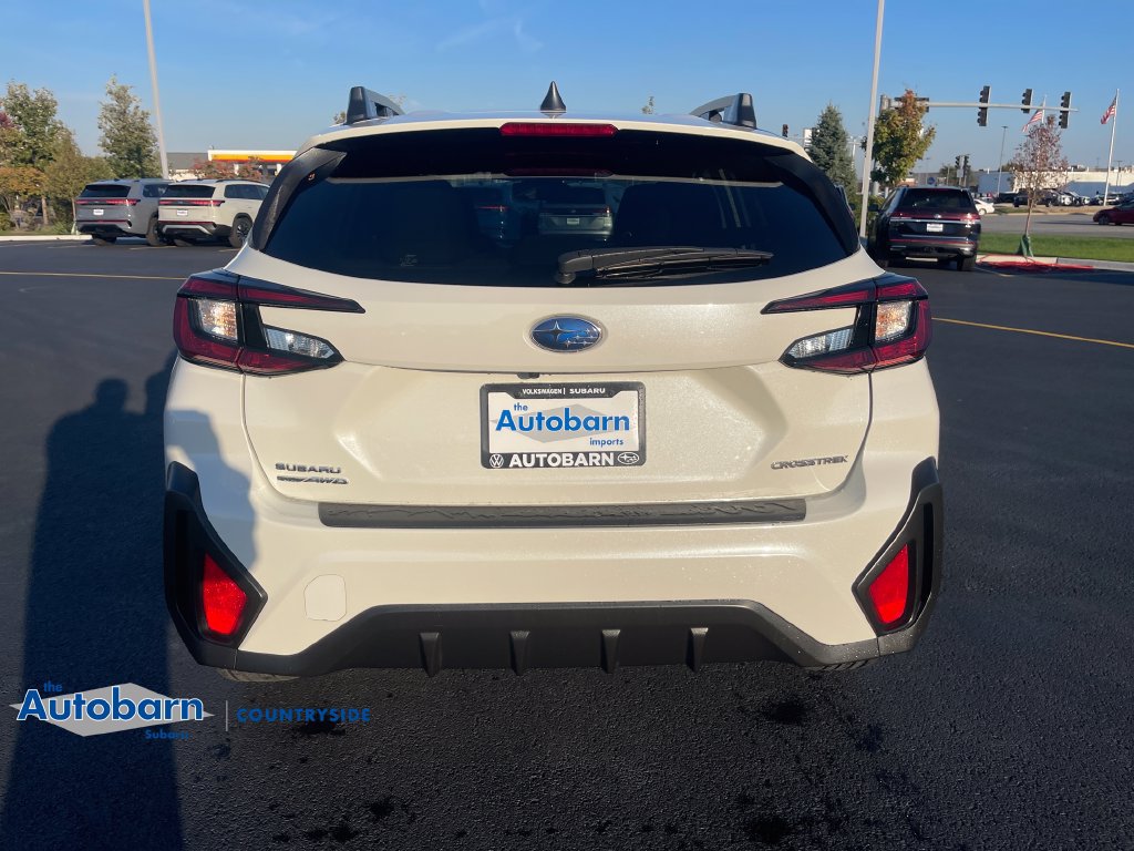 Used 2024 Subaru Crosstrek 2.0i Premium AWD/4WD image 4