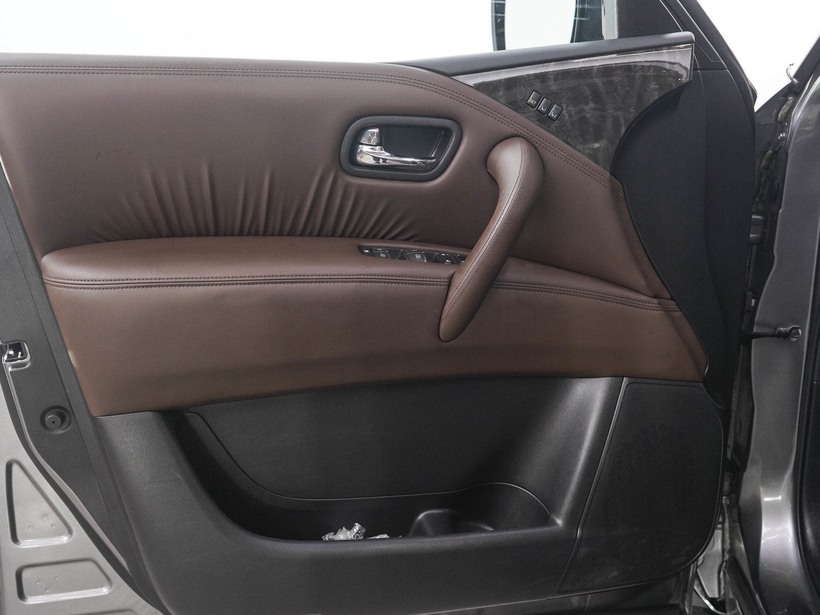 Used 2022 Nissan Armada Platinum w/ Captain's Chairs Package AWD/4WD image 24