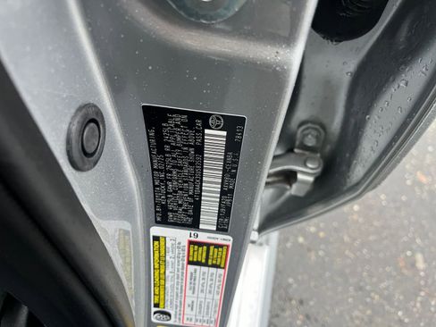 Used 2025 Toyota Camry LE image 29