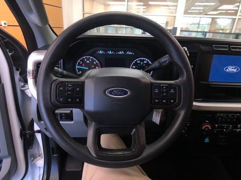 Used 2024 Ford F250 XLT image 13