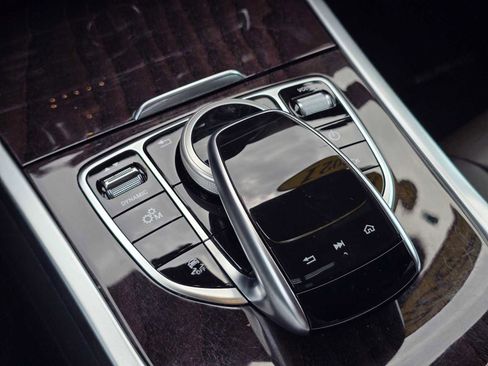 Used 2021 Mercedes-Benz G 550 image 39