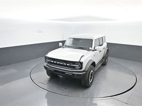 New 2026 Ford Bronco Outer Banks image 26