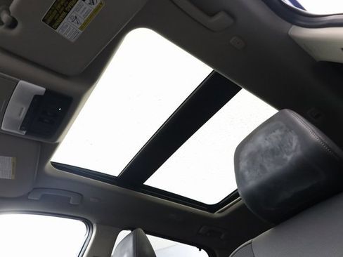 Used 2023 Nissan Rogue Platinum w/ Platinum Premium Package image 25