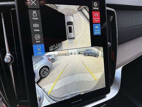 New 2026 Volvo XC90 B5 Plus w/ Protection Package AWD/4WD image 22