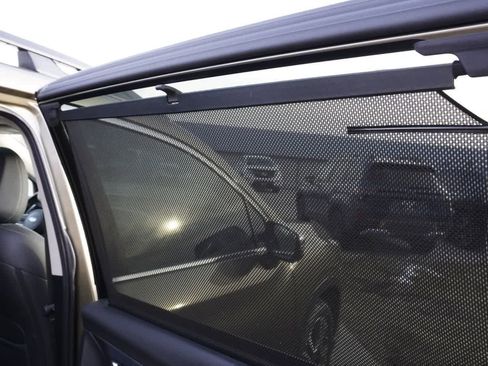 Certified 2023 Subaru Ascent Limited w/ Technology Package image 24