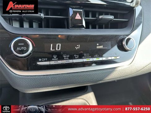Used 2020 Toyota Corolla LE image 34