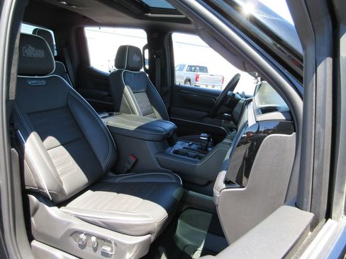Certified 2023 GMC Sierra 1500 AT4X w/ AT4X AEV Edition AWD/4WD image 24