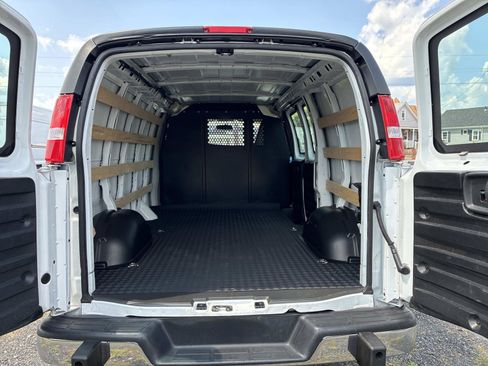 Used 2025 GMC Savana 2500 w/ Driver Convenience Package RWD image 14