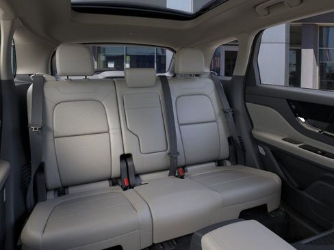 New 2025 Lincoln Corsair Grand Touring image 11