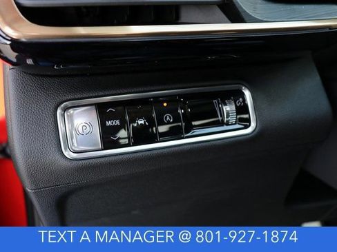 New 2025 Buick Envision Avenir image 17