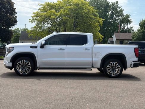 Used 2023 GMC Sierra 1500 Denali Ultimate AWD/4WD image 5