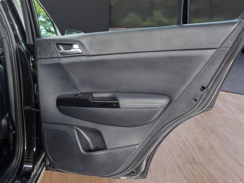 Used 2020 Kia Sportage SX image 29