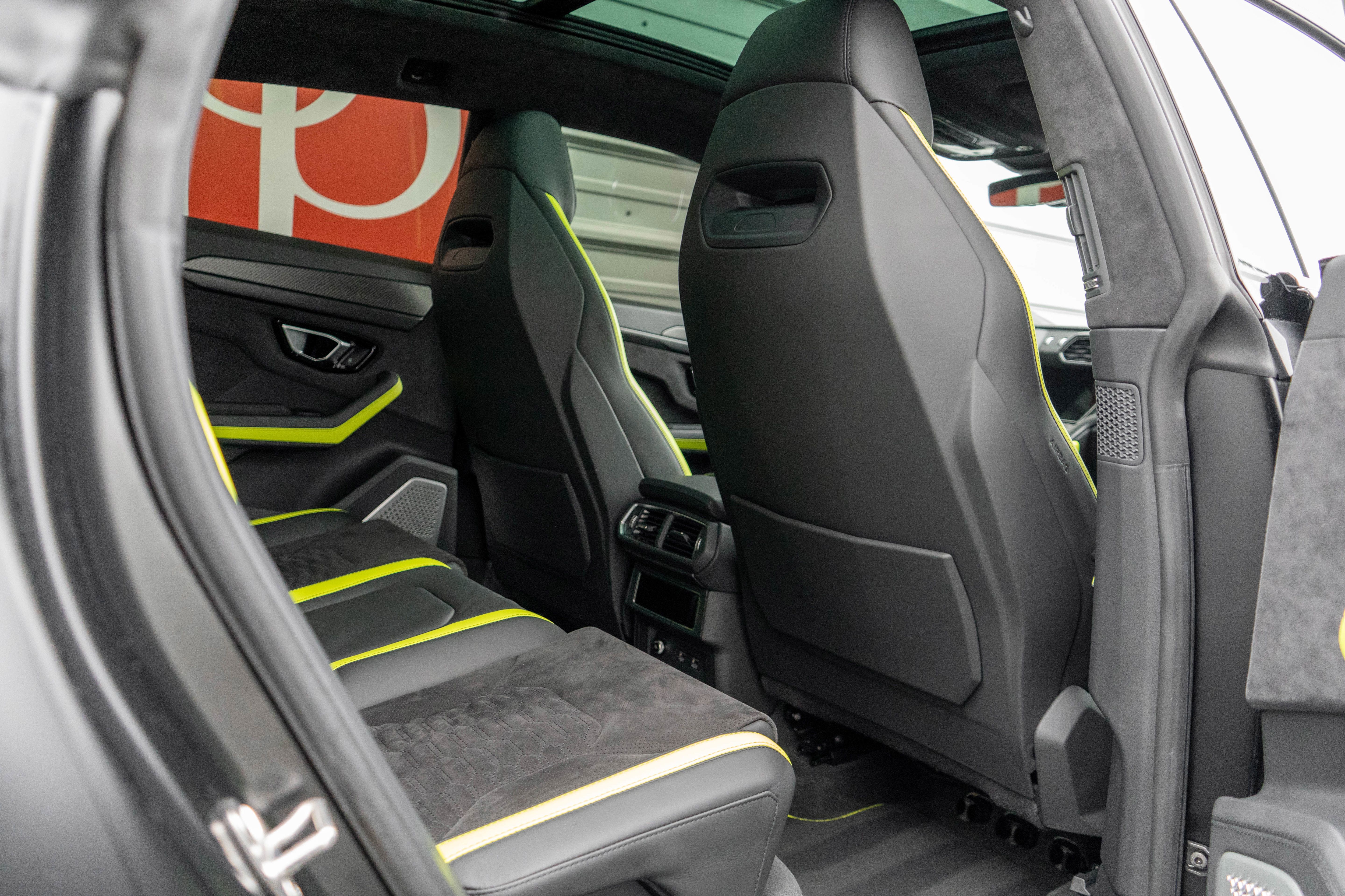 Used 2021 Lamborghini Urus AWD/4WD image 41