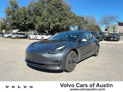Used 2021 Tesla Model 3 Standard Range Plus image 1
