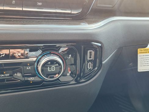 New 2026 GMC Sierra 1500 Elevation image 30