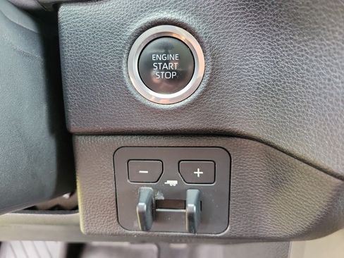 Used 2023 Toyota Tundra SR5 AWD/4WD image 19