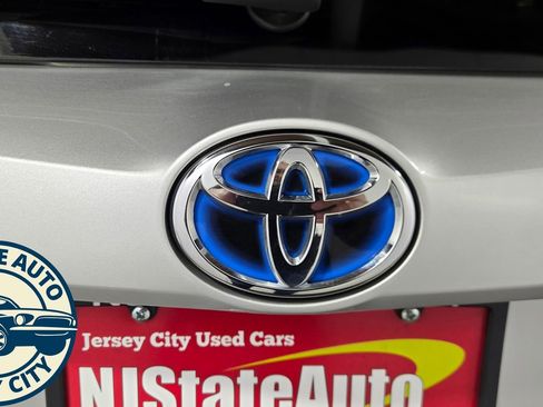 Used 2016 Toyota RAV4 XLE image 33